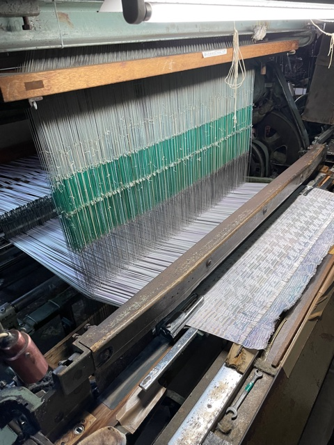 Shuttle loom（Jacquard）42inches wide